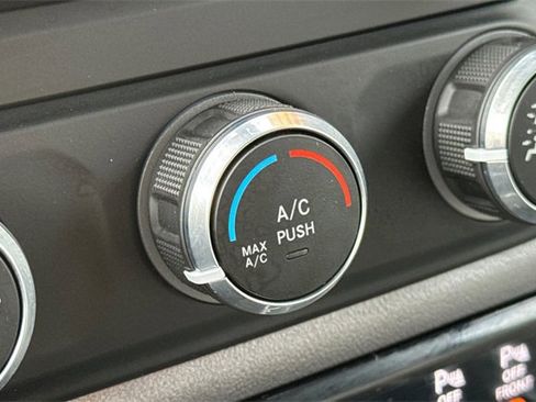 Used 2022 RAM 1500 Big Horn image 29