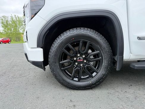 Used 2025 GMC Sierra 1500 Elevation w/ Preferred Package AWD/4WD image 35