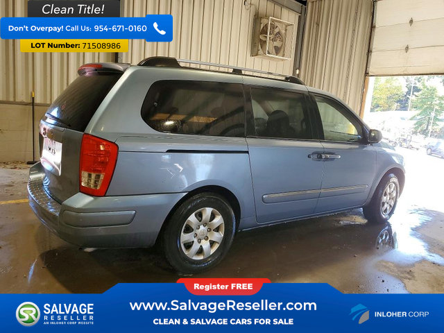 Used 2007 Hyundai Entourage FWD image 4