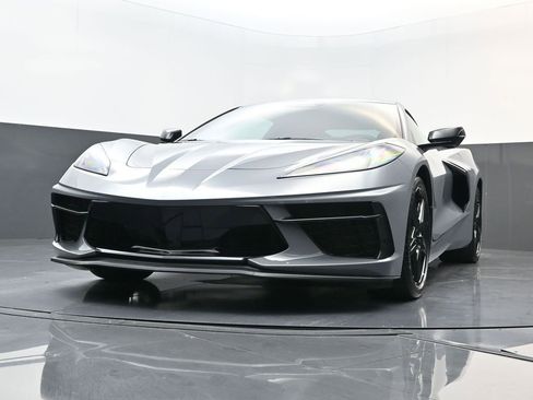 Used 2024 Chevrolet Corvette Stingray Coupe w/ Z51 Performance Package image 21