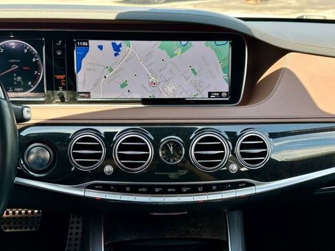 Used 2017 Mercedes-Benz S 550 4MATIC Sedan image 26