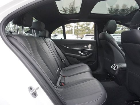 Used 2022 Mercedes-Benz E 450 4MATIC Sedan image 42