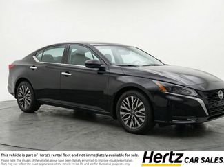 Used 2025 Nissan Altima 2.5 SV video 1