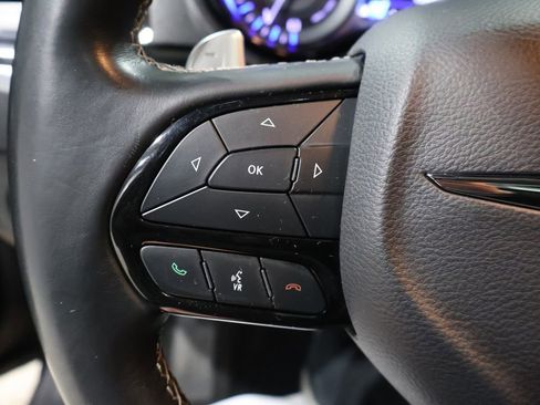 Certified 2018 Chrysler 300 S w/ 300S Premium Group image 40