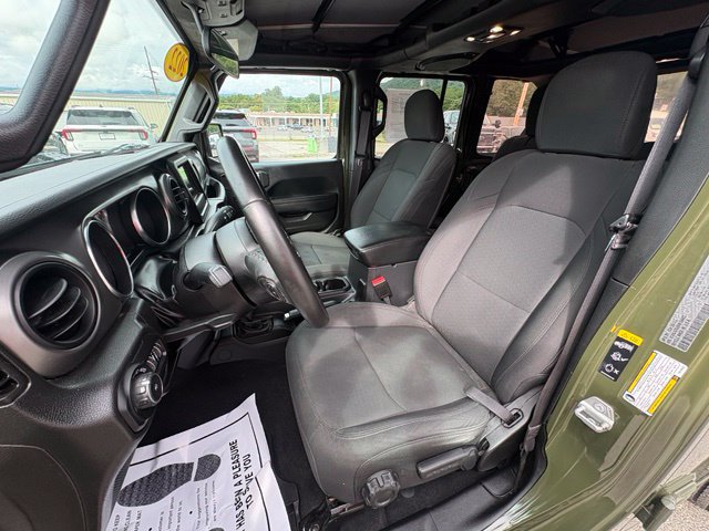 Used 2022 Jeep Wrangler Unlimited Sport AWD/4WD image 25