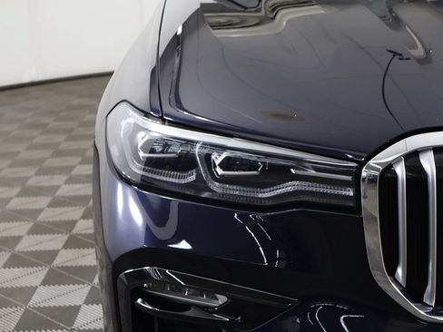 Used 2019 BMW X7 xDrive40i w/ M Sport Package AWD/4WD image 18