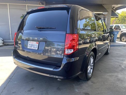 Used 2014 Dodge Grand Caravan R/T w/ Driver Convenience Group FWD image 11