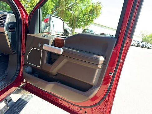Used 2019 Ford F150 King Ranch w/ Equipment Group 601A Luxury AWD/4WD image 14