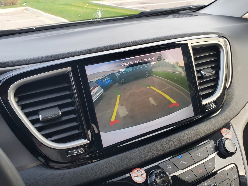 Used 2024 Chrysler Pacifica Touring-L FWD image 31