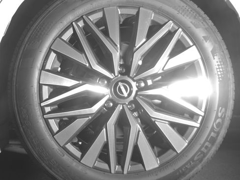 Used 2025 Nissan Altima 2.5 SV image 14