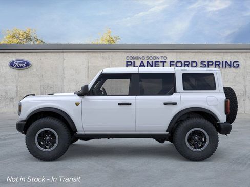 New 2026 Ford Bronco Badlands image 3