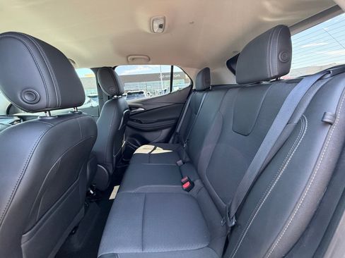Used 2022 Buick Encore GX Preferred FWD image 17