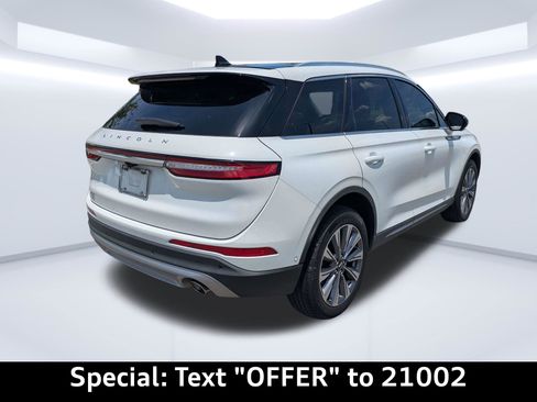 Used 2022 Lincoln Corsair Reserve w/ Elements Package FWD image 2