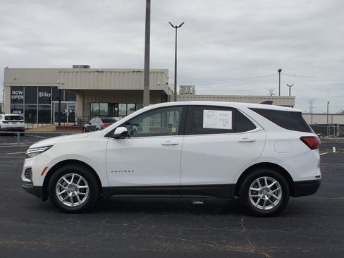 Certified 2024 Chevrolet Equinox LT FWD image 12