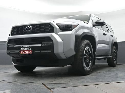 Certified 2026 Toyota 4Runner TRD Off-Road Premium AWD/4WD image 28