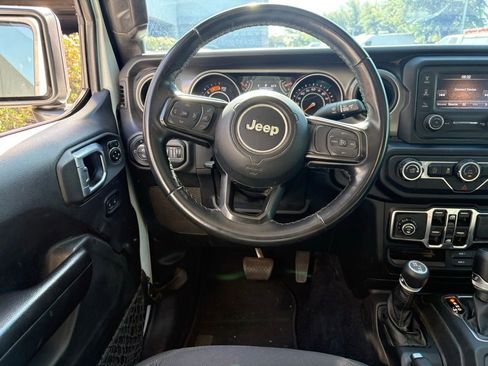 Used 2021 Jeep Gladiator Sport AWD/4WD image 5