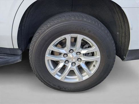 Used 2023 Chevrolet Tahoe LT RWD image 8