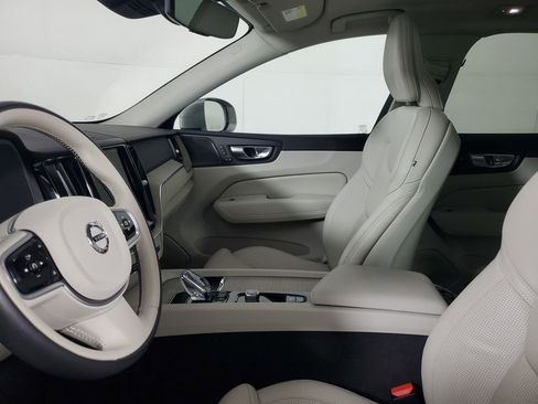 Certified 2022 Volvo XC60 B5 Inscription image 25