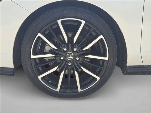 Used 2024 Honda Accord Touring image 25