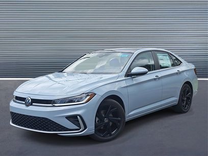 New 2025 Volkswagen Jetta SE