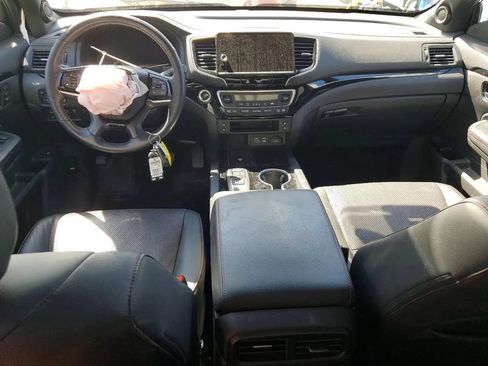 Used 2025 Honda Ridgeline Black Edition image 8