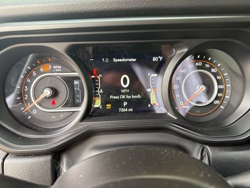 Used 2024 Jeep Wrangler Unlimited Sport AWD/4WD image 7