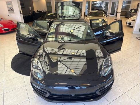 Used 2021 Porsche Panamera image 46