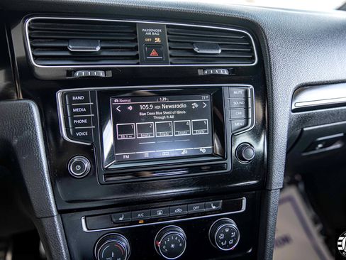 Used 2015 Volkswagen GTI S image 27