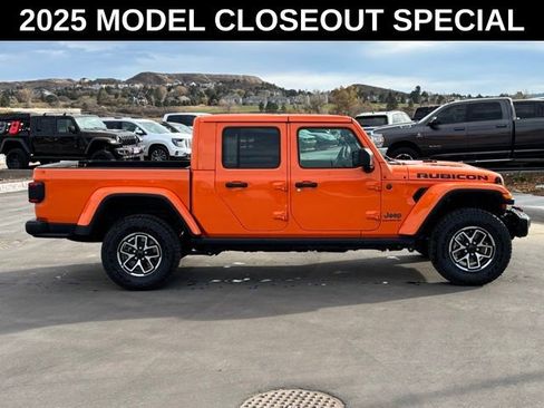 New 2025 Jeep Gladiator Rubicon image 6
