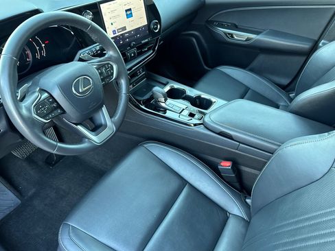 Used 2022 Lexus NX 250 FWD w/ Premium Package image 6
