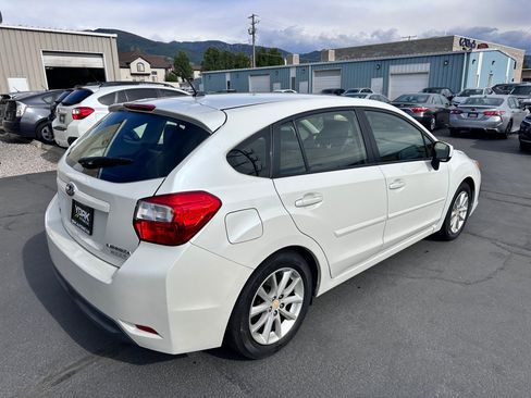 Used 2014 Subaru Impreza 2.0i Premium AWD/4WD image 3