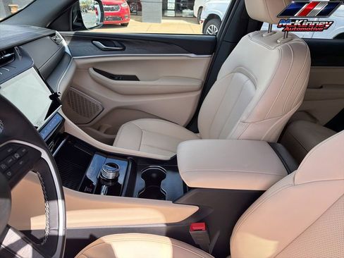 New 2026 Jeep Grand Cherokee Limited AWD/4WD image 30