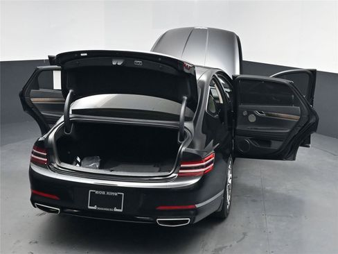 Used 2023 Genesis G80 2.5T w/ Advanced Package image 16