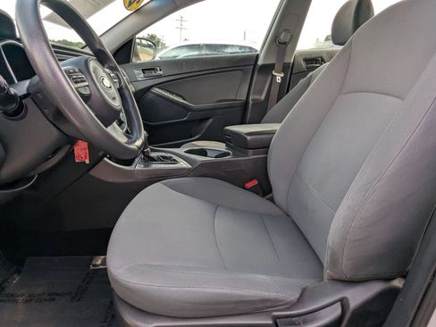 Used 2015 Kia Optima LX w/ Paint Protection Film Package FWD image 9