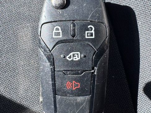 Used 2022 Ford E-Transit 148 High Roof Extended image 44