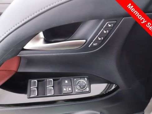 Used 2017 Lexus LX 570 4WD image 20