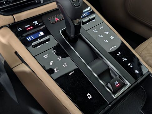 New 2026 Porsche Macan image 34