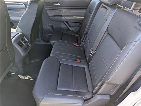 Used 2023 Volkswagen Atlas SE w/ Black Wheel Package FWD image 17