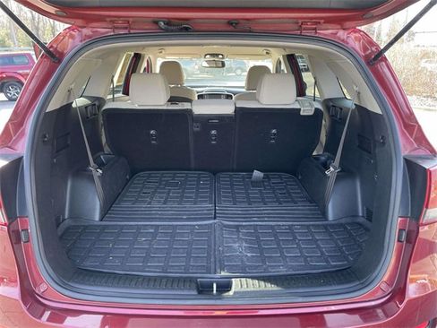 Used 2019 Kia Sorento LX image 13