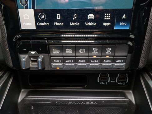 Used 2022 RAM 2500 Limited image 26