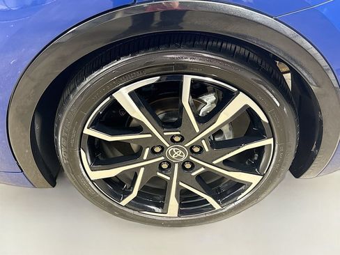 Certified 2024 Toyota Prius Prime FWD image 9