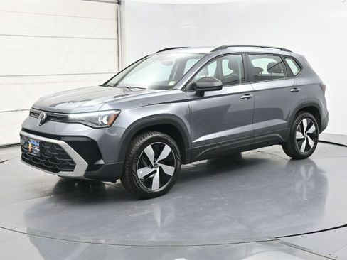 Used 2025 Volkswagen Taos S AWD/4WD image 1
