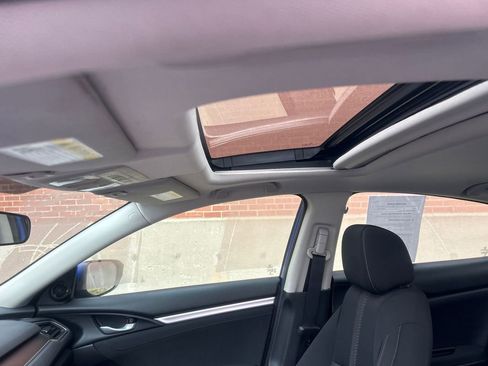 Used 2018 Honda Civic EX-T image 8