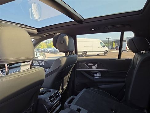 New 2025 Mercedes-Benz GLS 580 4MATIC image 31