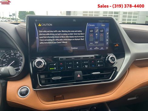 Certified 2021 Toyota Highlander Platinum AWD/4WD image 20