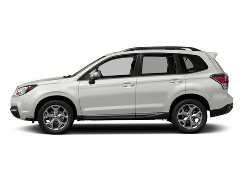 Used 2017 Subaru Forester 2.5i Touring AWD/4WD image 3