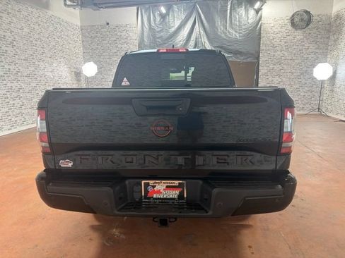 Used 2023 Nissan Frontier PRO-4X w/ Pro-4X Premium Package AWD/4WD image 6