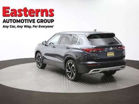 Used 2024 Mitsubishi Outlander SE AWD/4WD image 64