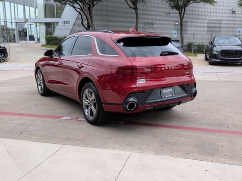 Used 2022 Genesis GV70 3.5T Sport w/ Sport Advanced Package AWD/4WD image 8