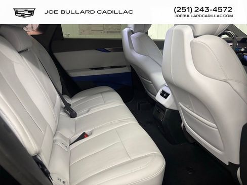 New 2025 Cadillac Optiq Sport 2 w/ LPO, Floor Liner Package AWD/4WD image 14